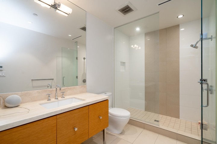 Photo 9 at 1803 - 667 Howe Street, Downtown VW, Vancouver West