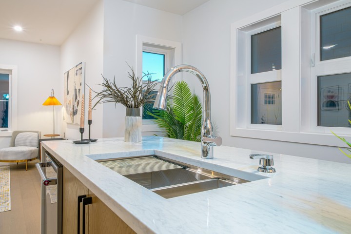 Photo 10 at 2735 W 8th Avenue, Kitsilano, Vancouver West