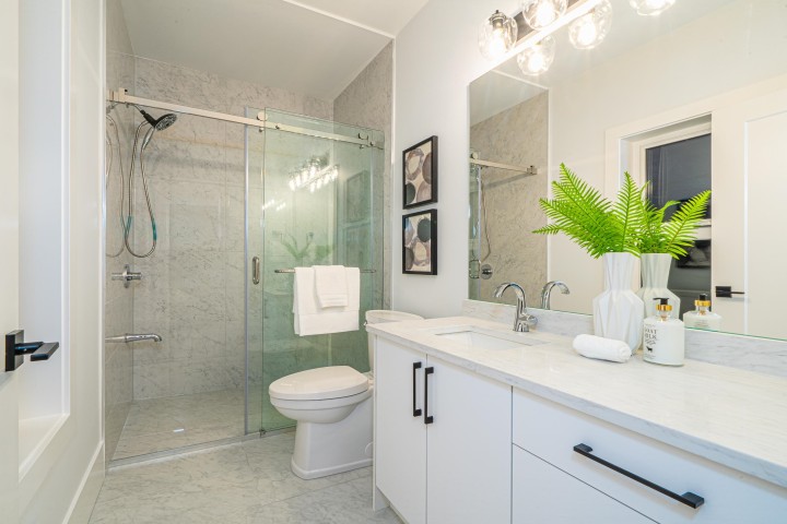 Photo 25 at 2735 W 8th Avenue, Kitsilano, Vancouver West