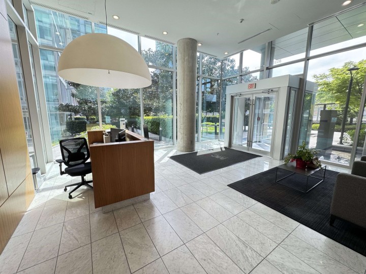 Photo 12 at 804 - 8031 Nunavut Lane, Marpole, Vancouver West