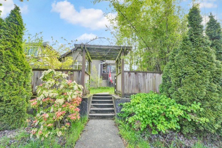 Photo 32 at 2150 Nanaimo Street, Renfrew VE, Vancouver East