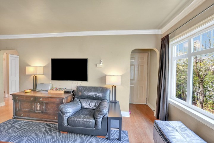 Photo 10 at 2150 Nanaimo Street, Renfrew VE, Vancouver East