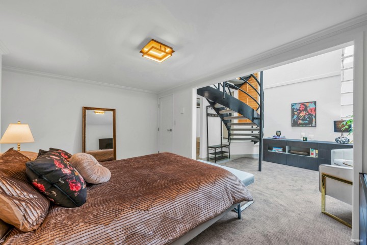 Photo 17 at 2243 Oak Street, Fairview VW, Vancouver West