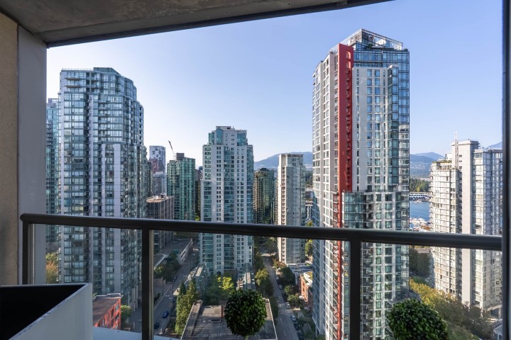 Photo 24 at 2702 - 1166 Melville Street, Coal Harbour, Vancouver West