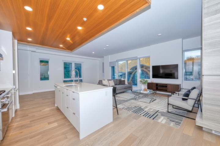 Photo 11 at 201 - 6707 Nelson Avenue, Horseshoe Bay WV, West Vancouver