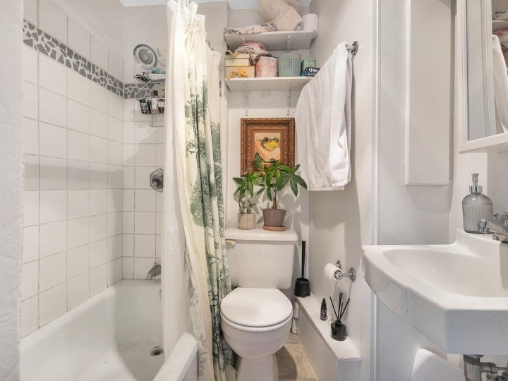 Photo 23 at 482 W 17th Avenue, Cambie, Vancouver West