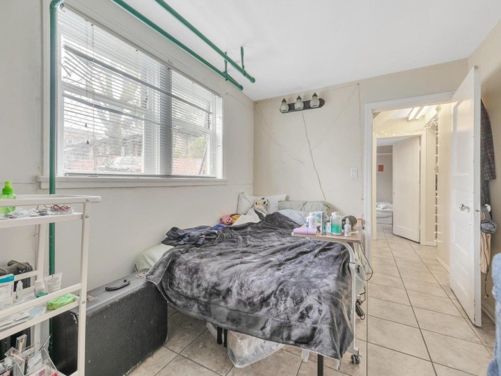 Photo 32 at 482 W 17th Avenue, Cambie, Vancouver West