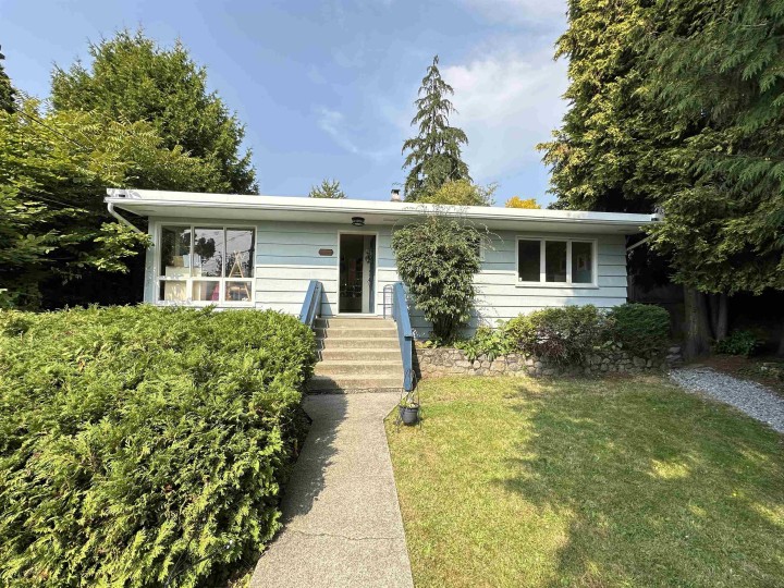 Photo 1 at 1115 Haywood Avenue, Ambleside, West Vancouver