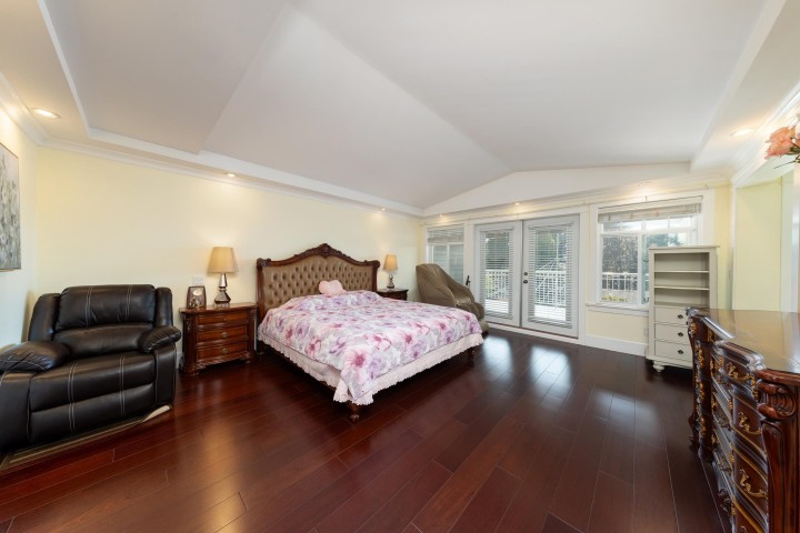 Photo 16 at 1361 Lawson Avenue, Ambleside, West Vancouver
