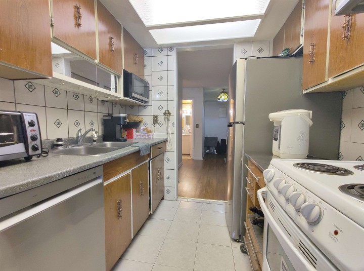 Photo 3 at 108 - 1420 E 7th Avenue, Grandview Woodland, Vancouver East
