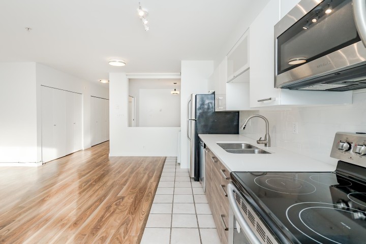 Photo 18 at 206 - 1688 Cypress Street, Kitsilano, Vancouver West