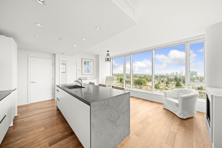 Photo 7 at 1808 - 8555 Granville Street, S.W. Marine, Vancouver West