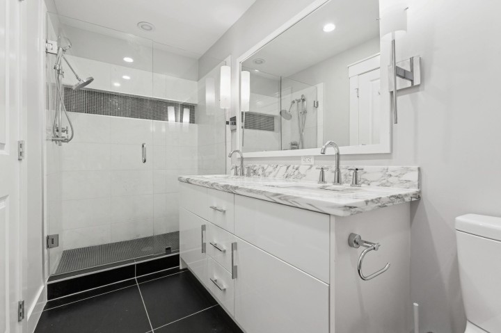 Photo 6 at 5961 Oak Street, South Granville, Vancouver West