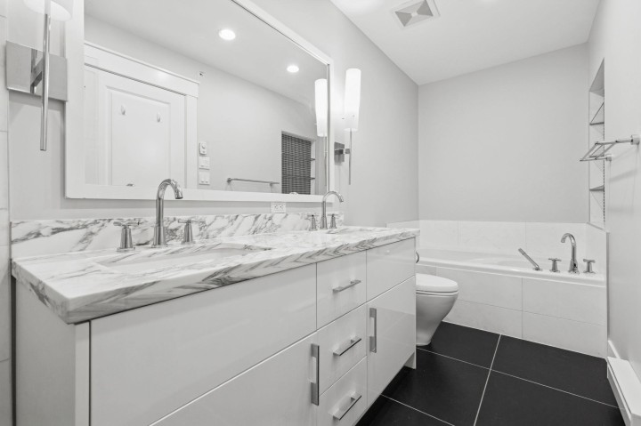 Photo 7 at 5961 Oak Street, South Granville, Vancouver West