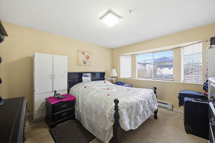 Photo 16 at 557 E 44th Avenue, Fraser VE, Vancouver East