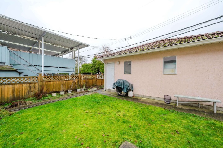 Photo 24 at 557 E 44th Avenue, Fraser VE, Vancouver East