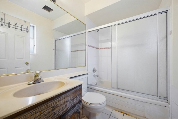 Photo 18 at 557 E 44th Avenue, Fraser VE, Vancouver East
