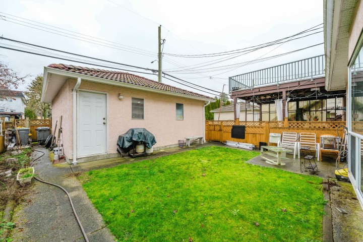 Photo 25 at 557 E 44th Avenue, Fraser VE, Vancouver East