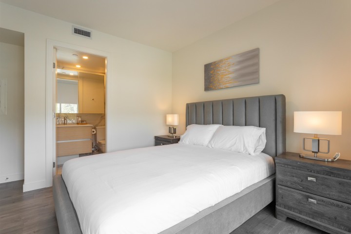 Photo 5 at 902 - 200 Klahanie Court, Park Royal, West Vancouver