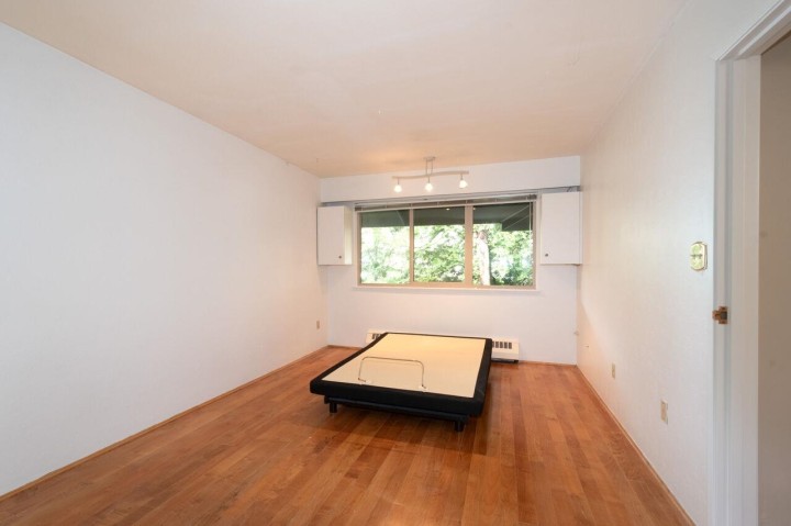 Photo 19 at 704 - 235 Keith Road, Cedardale, West Vancouver