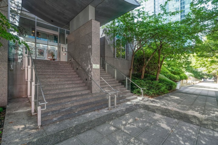 Photo 17 at 508 - 1200 W Georgia Street, West End VW, Vancouver West