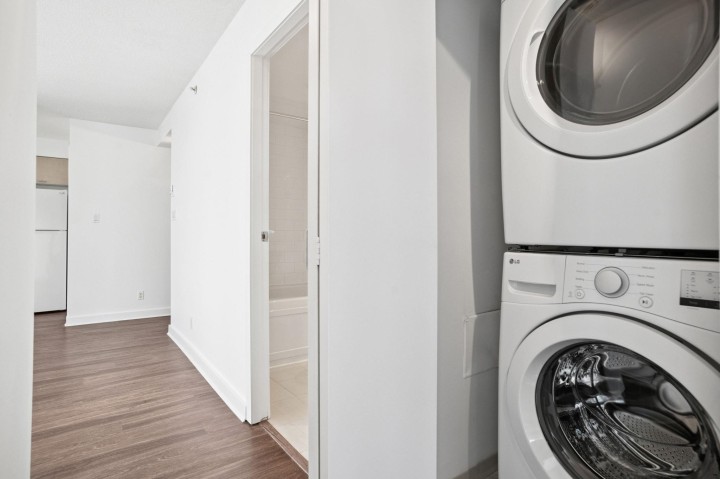 Photo 10 at 508 - 1200 W Georgia Street, West End VW, Vancouver West