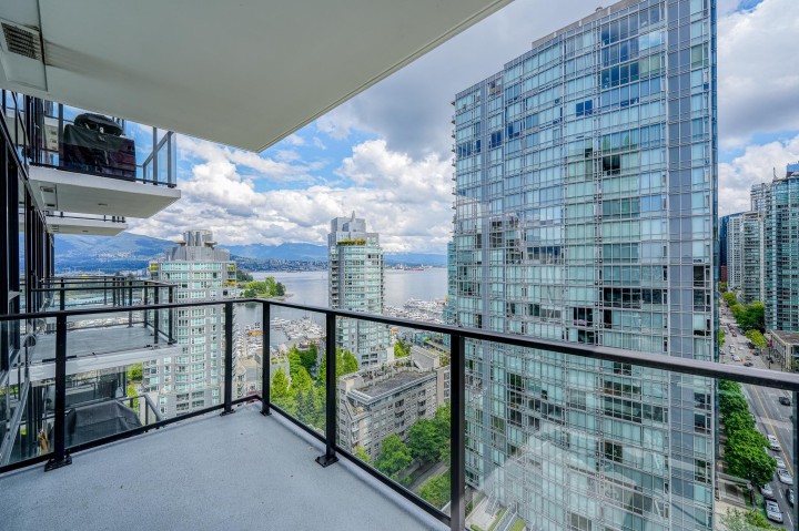 Photo 17 at 1703 - 620 Cardero Street, Coal Harbour, Vancouver West