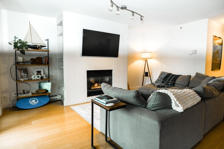Photo 10 at 202 - 1188 Quebec Street, Downtown VE, Vancouver East