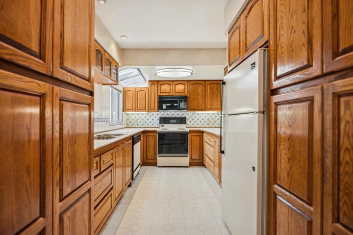 Photo 13 at 5525 Crown Street, Dunbar, Vancouver West