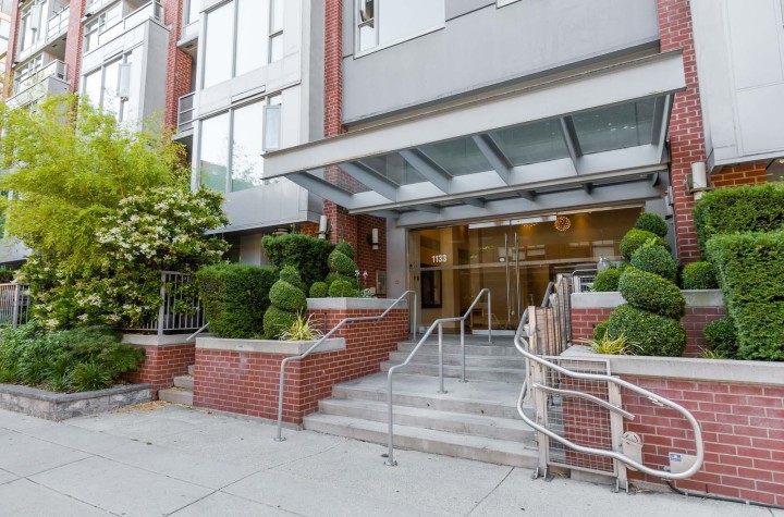 Photo 2 at 701 - 1133 Homer Street, Yaletown, Vancouver West