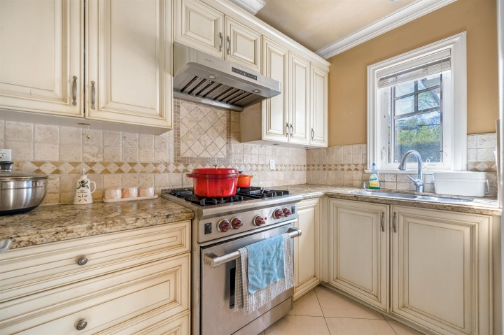 Photo 10 at 6261 Adera Street, South Granville, Vancouver West