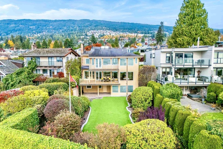 Photo 1 at 2328 Bellevue Avenue, Dundarave, West Vancouver