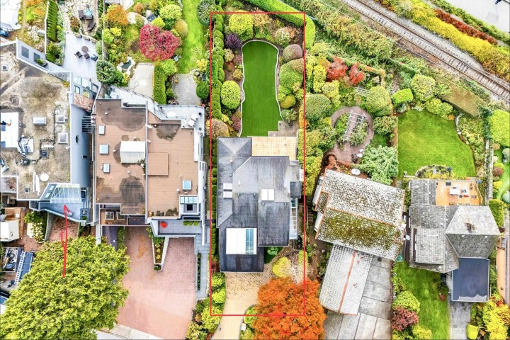 Photo 34 at 2328 Bellevue Avenue, Dundarave, West Vancouver