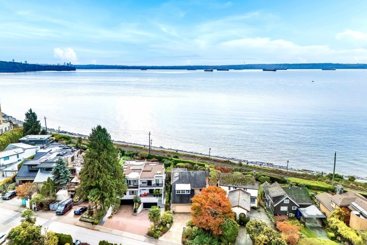 Photo 38 at 2328 Bellevue Avenue, Dundarave, West Vancouver