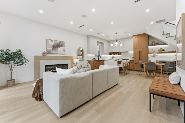 Photo 2 at 1 - 3218 W 38th Avenue, Kerrisdale, Vancouver West