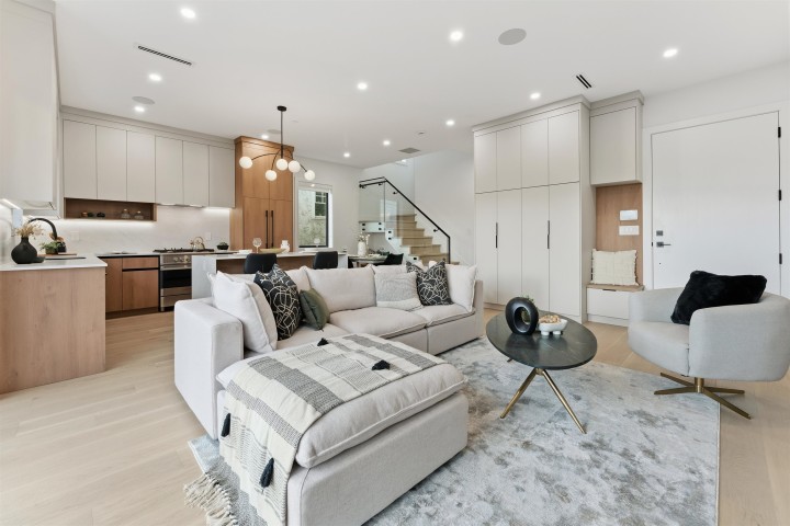 Photo 3 at 2 - 3218 W 38th Avenue, Kerrisdale, Vancouver West