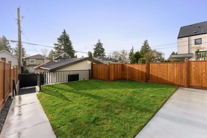 Photo 28 at 2 - 3218 W 38th Avenue, Kerrisdale, Vancouver West