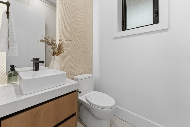 Photo 9 at 2 - 3218 W 38th Avenue, Kerrisdale, Vancouver West