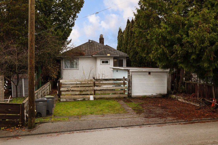 Photo 6 at 8236 Haig Street, Marpole, Vancouver West