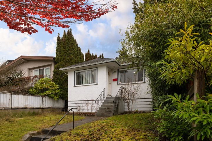 Photo 7 at 8236 Haig Street, Marpole, Vancouver West