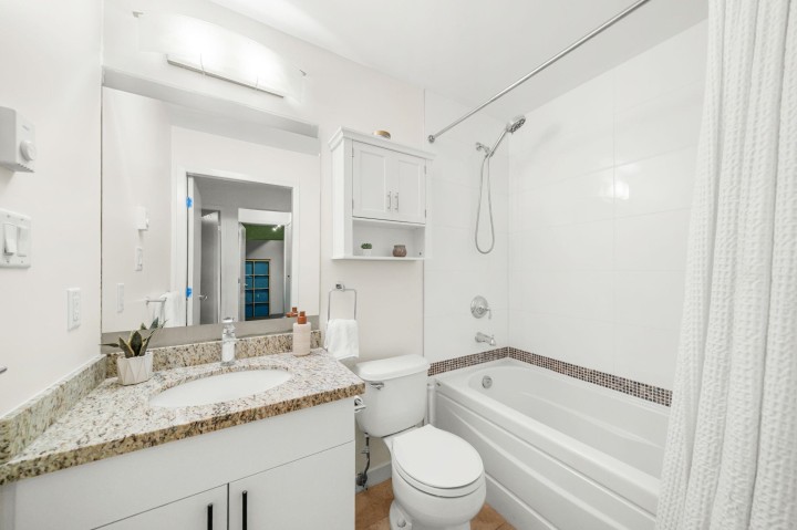 Photo 14 at 203 - 930 W 16th Avenue, Cambie, Vancouver West