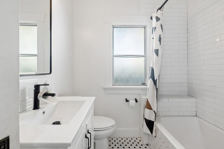 Photo 13 at 4188 W 13th Avenue, Point Grey, Vancouver West