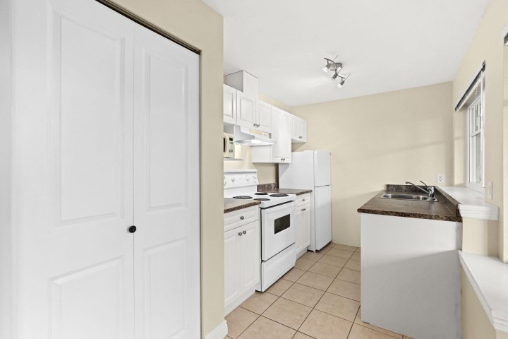 Photo 33 at 1197 Fulton Avenue, Ambleside, West Vancouver