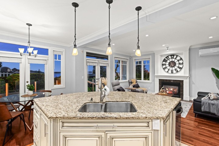 Photo 15 at 1197 Fulton Avenue, Ambleside, West Vancouver