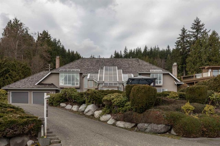 Photo 3 at 1565 Vinson Creek Road, Chartwell, West Vancouver