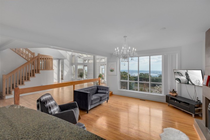 Photo 9 at 1565 Vinson Creek Road, Chartwell, West Vancouver