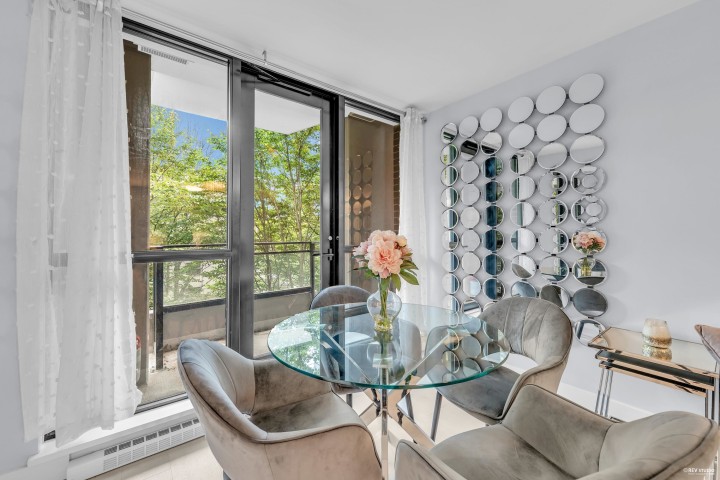 Photo 10 at 410 - 909 Mainland Street, Yaletown, Vancouver West