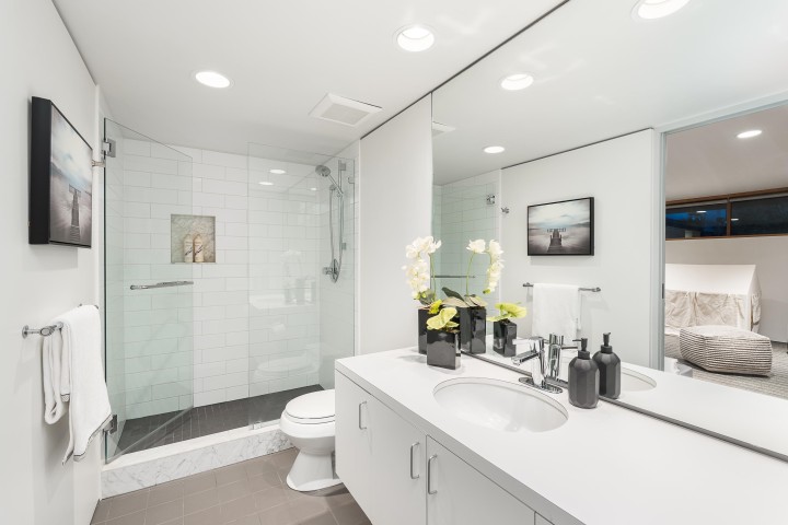 Photo 24 at 1299 W 57th Avenue, South Granville, Vancouver West