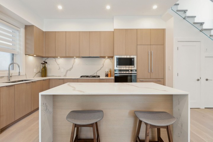 Photo 1 at 7855 Ontario Street, Marpole, Vancouver West