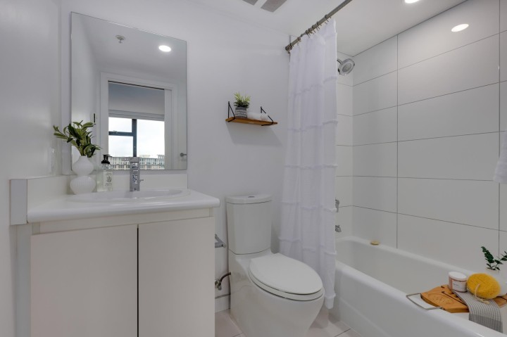 Photo 14 at 1102 - 66 W Cordova Street, Downtown VW, Vancouver West